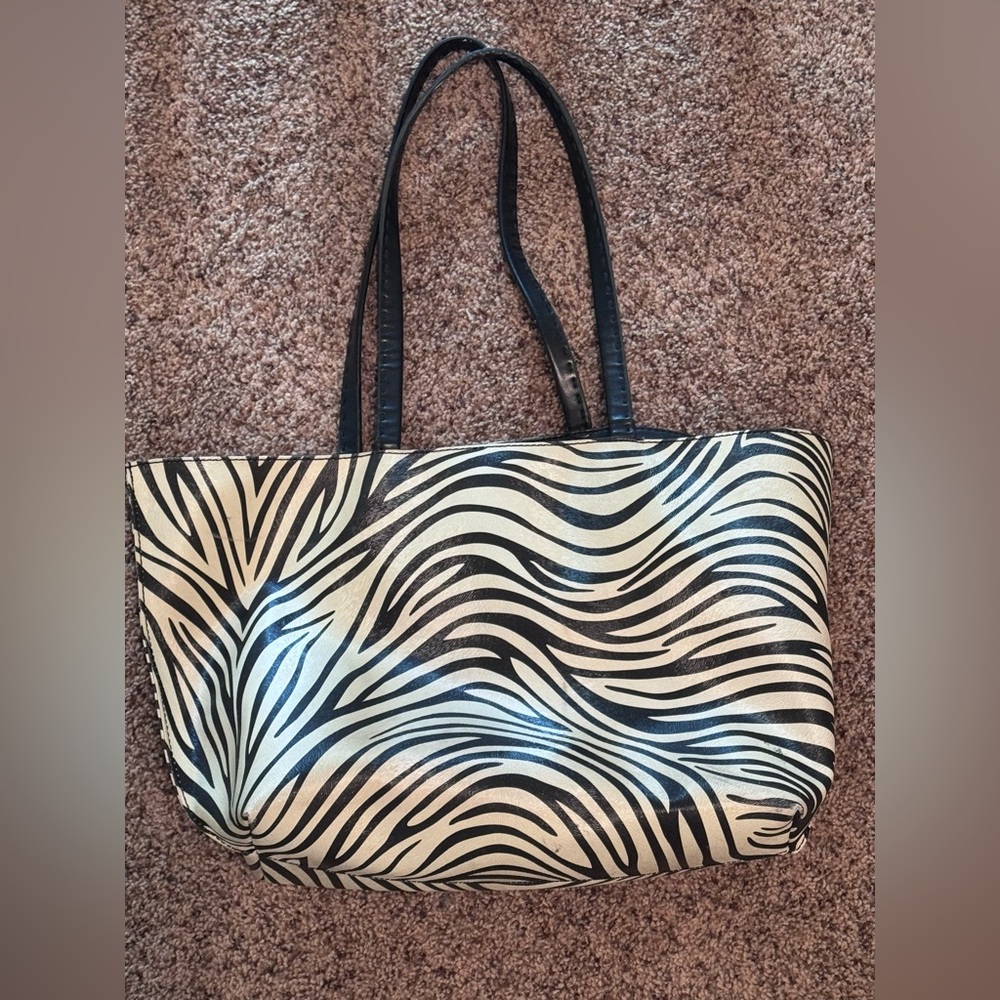 Liz Claiborne Black and Cream Zebra Print Tote